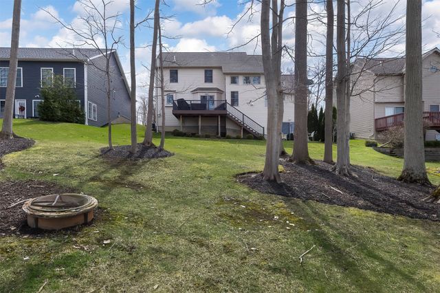 5862 FOREST Crossing, Erie, PA 16506