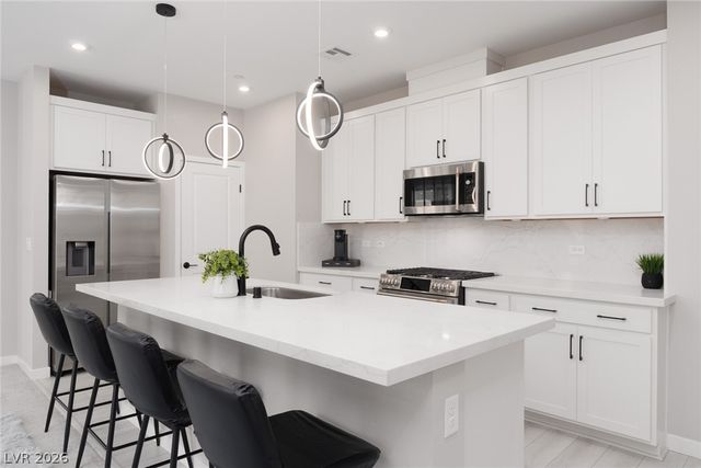 11934 Vector Ray Avenue, Las Vegas, NV 89138