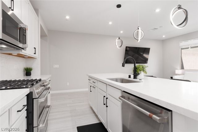 11934 Vector Ray Avenue, Las Vegas, NV 89138