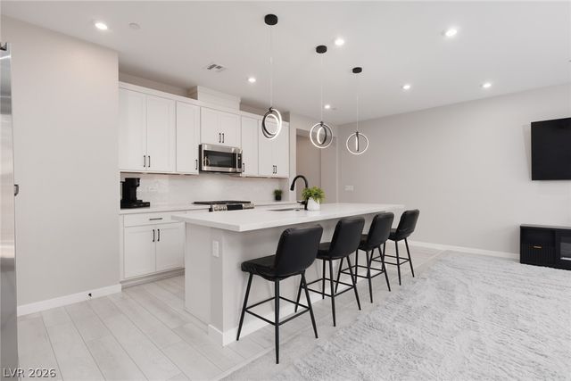 11934 Vector Ray Avenue, Las Vegas, NV 89138