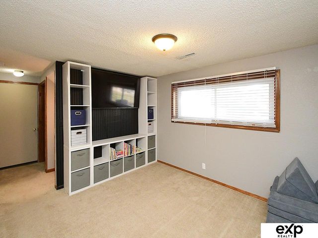 7503 S 147th Street, Omaha, NE 68138