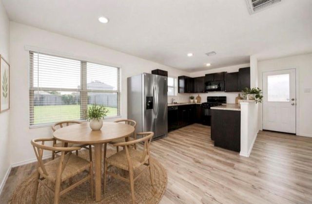 8650 Bar Harbor Drive, Baytown, TX 77521