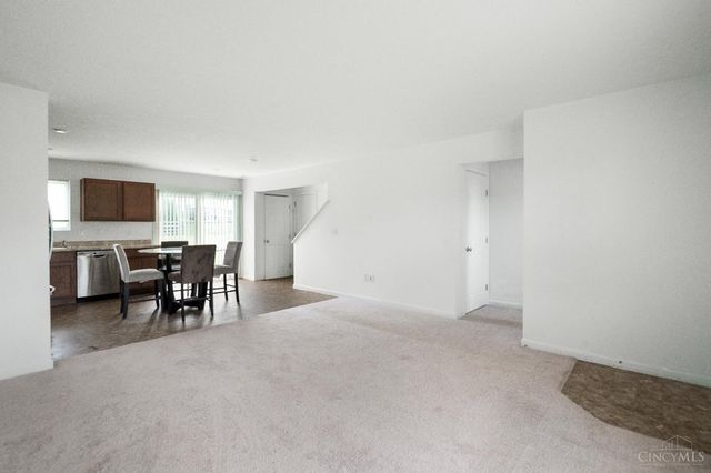 721 Kingly Terrace, South Lebanon, OH 45065