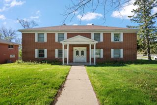 135 W 57th Avenue, Merrillville, IN 46410