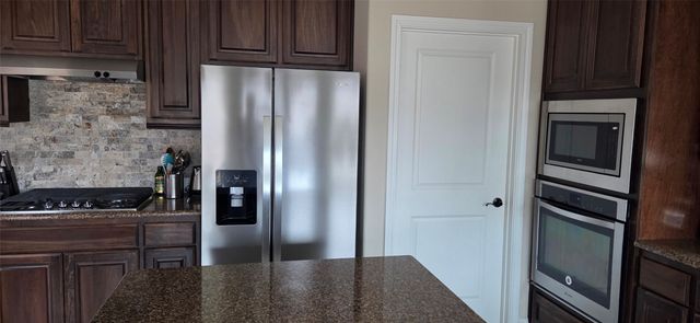 9308 Crossvine Way, Fort Worth, TX 76123