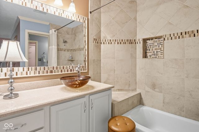 7186 Harbour, Indianapolis, IN 46240