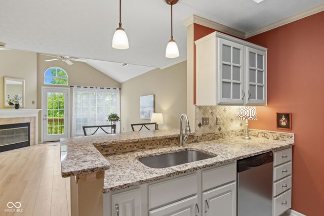 7186 Harbour, Indianapolis, IN 46240