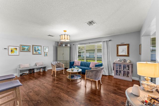 112 High Point Boulevard D, Delray Beach, FL 33445