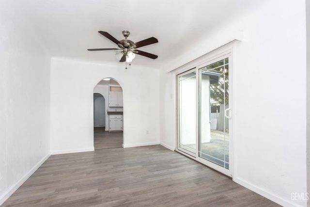 1102 Wilson Avenue, Bakersfield, CA 93308