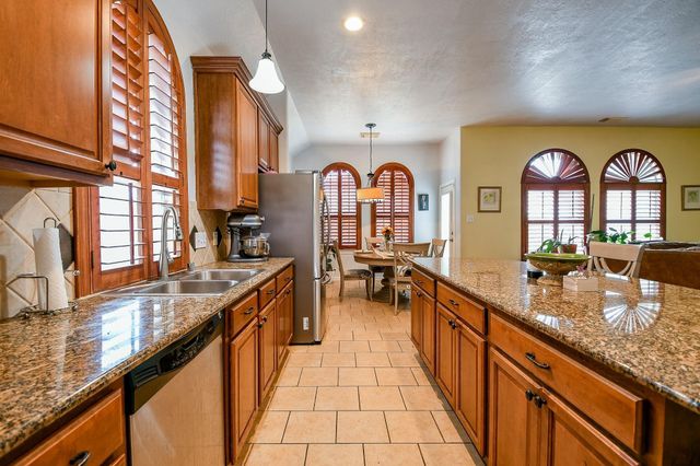 20743 Oakhurst Park Drive, Porter, TX 77365