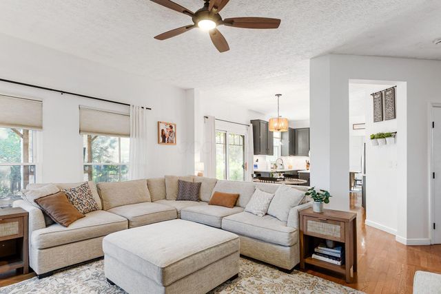 382 Canterbury Court, Westerville, OH 43082