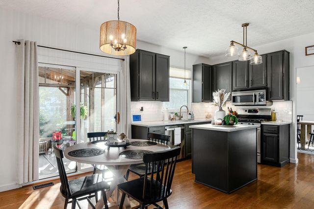 382 Canterbury Court, Westerville, OH 43082