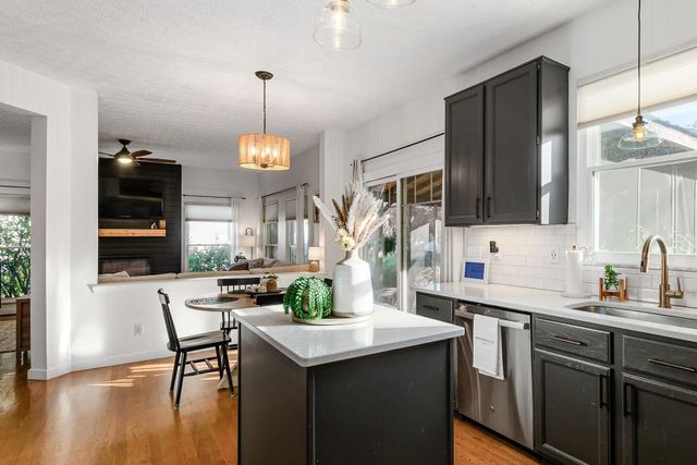 382 Canterbury Court, Westerville, OH 43082