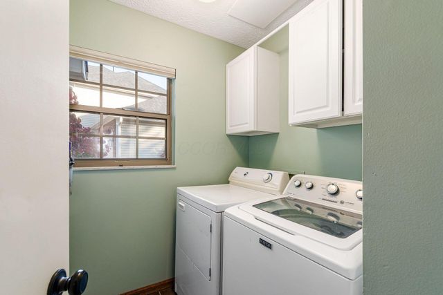 382 Canterbury Court, Westerville, OH 43082