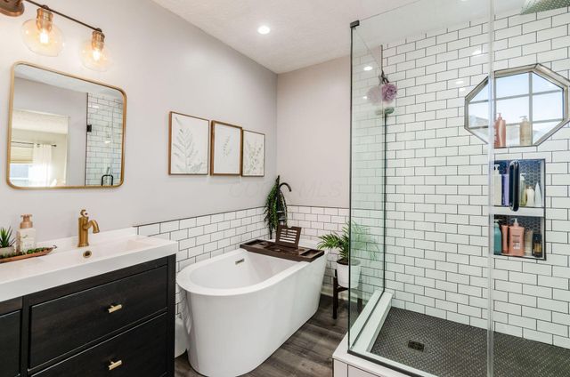 382 Canterbury Court, Westerville, OH 43082