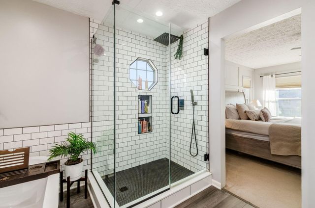 382 Canterbury Court, Westerville, OH 43082