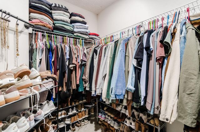 382 Canterbury Court, Westerville, OH 43082