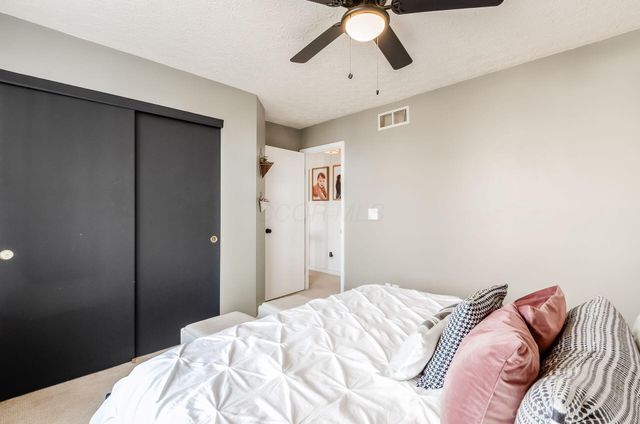 382 Canterbury Court, Westerville, OH 43082