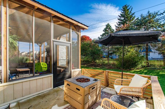 382 Canterbury Court, Westerville, OH 43082