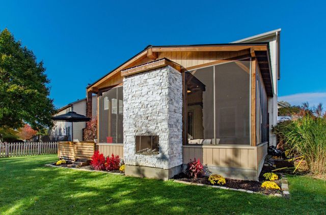 382 Canterbury Court, Westerville, OH 43082