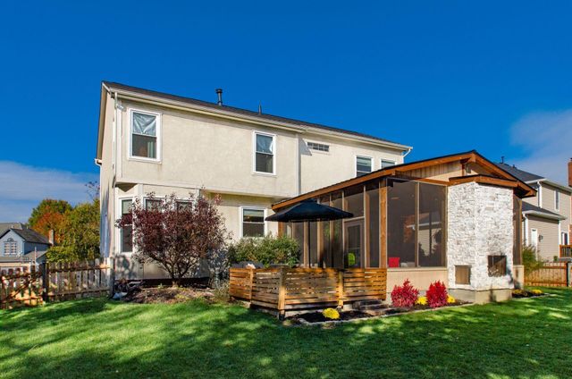 382 Canterbury Court, Westerville, OH 43082