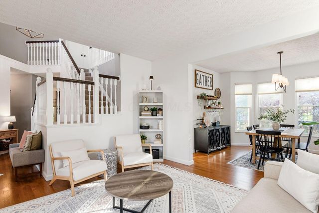 382 Canterbury Court, Westerville, OH 43082