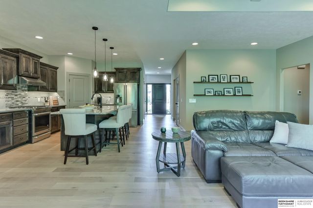 3606 S 203rd Street, Omaha, NE 68130