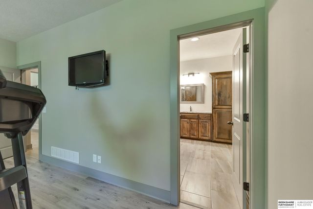 3606 S 203rd Street, Omaha, NE 68130