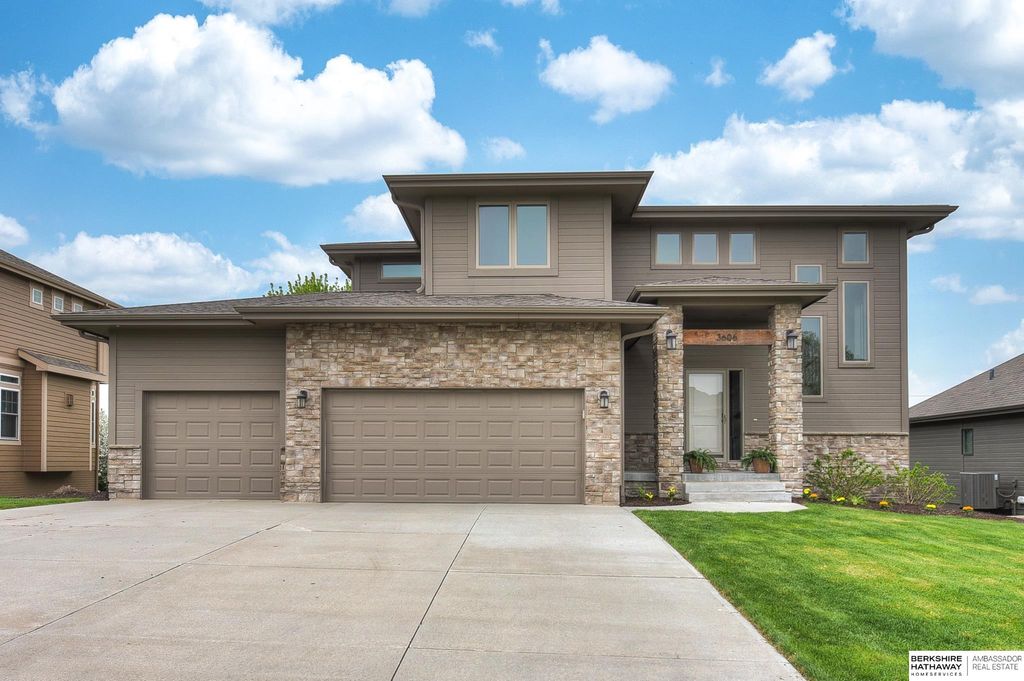 3606 S 203rd Street, Omaha, NE 68130