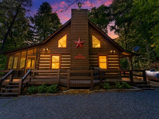 62 Walkabout Creek Road, Morganton, GA 30560