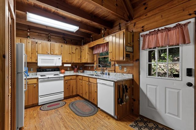 62 Walkabout Creek Road, Morganton, GA 30560