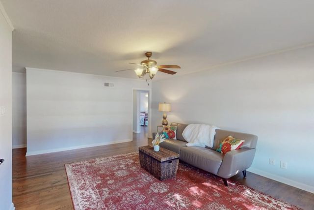 3250 Binyon Street, Fort Worth, TX 76133