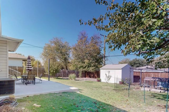 3250 Binyon Street, Fort Worth, TX 76133