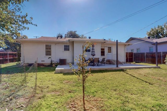 3250 Binyon Street, Fort Worth, TX 76133