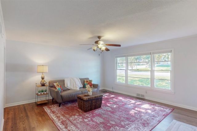 3250 Binyon Street, Fort Worth, TX 76133