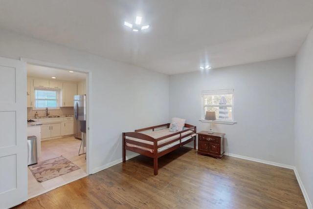 3250 Binyon Street, Fort Worth, TX 76133