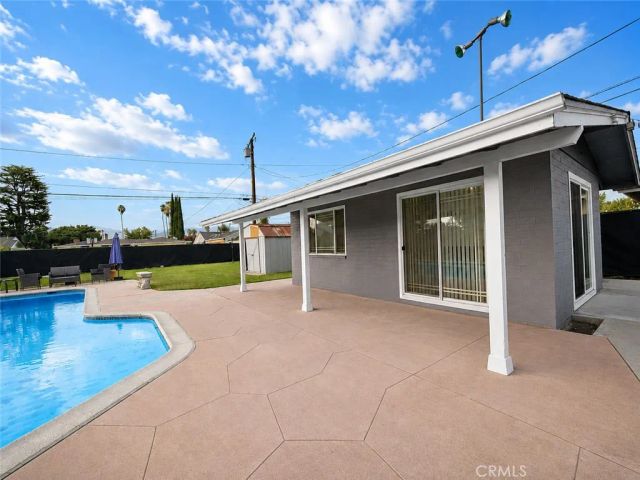 1437 E Vine, West Covina, CA 91791
