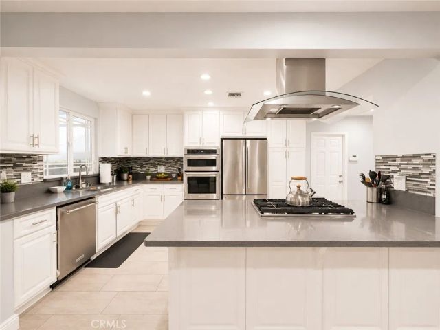 1437 E Vine, West Covina, CA 91791