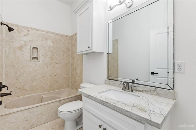 513 Mi Vida Street, Weslaco, TX 78596