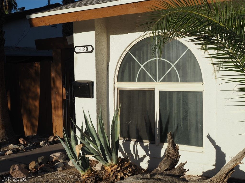 5180 South Burnham Avenue, Las Vegas, NV 89119 — photo 3