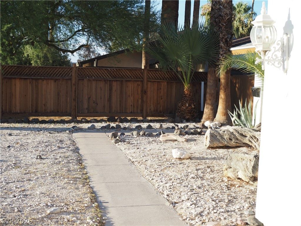 5180 South Burnham Avenue, Las Vegas, NV 89119 — photo 5