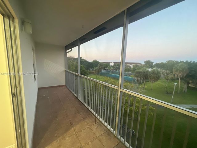 1551 SW 135th Terrace 405G, Pembroke Pines, FL 33027