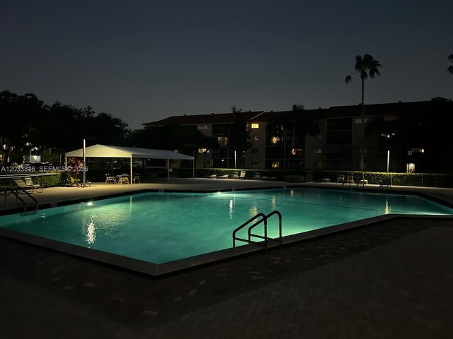 1551 SW 135th Terrace 405G, Pembroke Pines, FL 33027