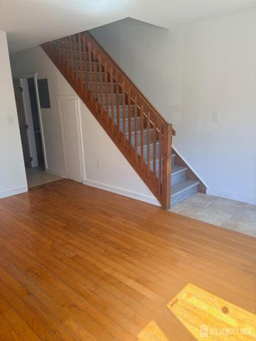 661 Catherine Street 2B, Perth Amboy, NJ 08861