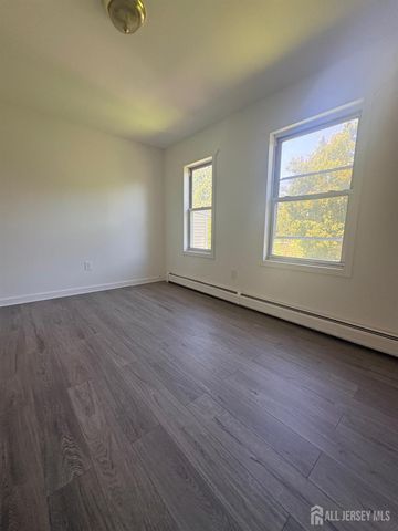 661 Catherine Street 2B, Perth Amboy, NJ 08861
