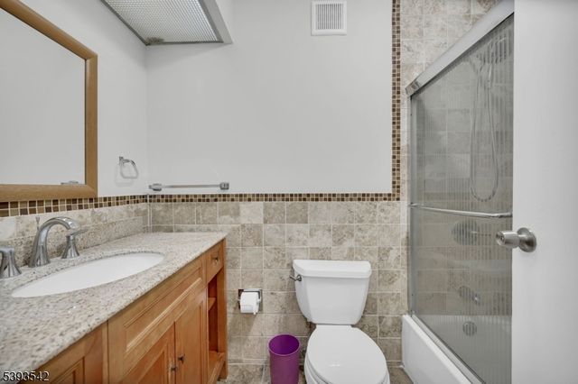 300 Winston Dr-C1601 1601, Cliffside Park Boro, NJ 07010