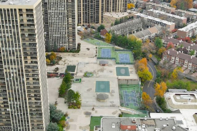 300 Winston Dr-C1601 1601, Cliffside Park Boro, NJ 07010