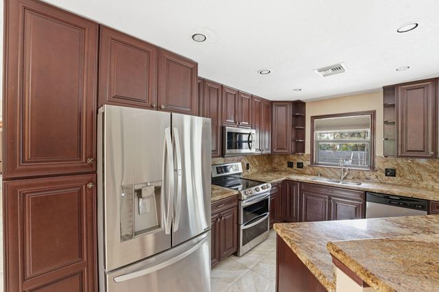 12356 61st Lane N, West Palm Beach, FL 33412