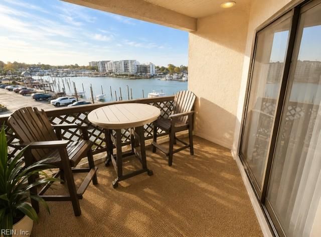 401 Harbour Pt Apt 302, Virginia Beach, VA 23451