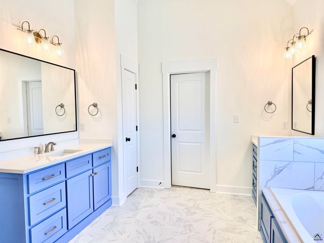 604 Willowbrook Lane, Kathleen, GA 31047